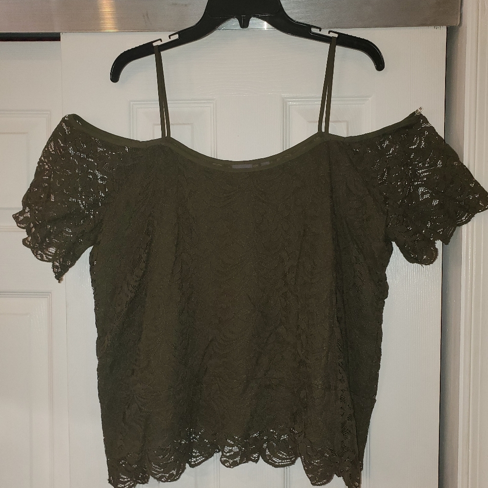 New york & Co Lace Cold-Shoulder Top Size - XL